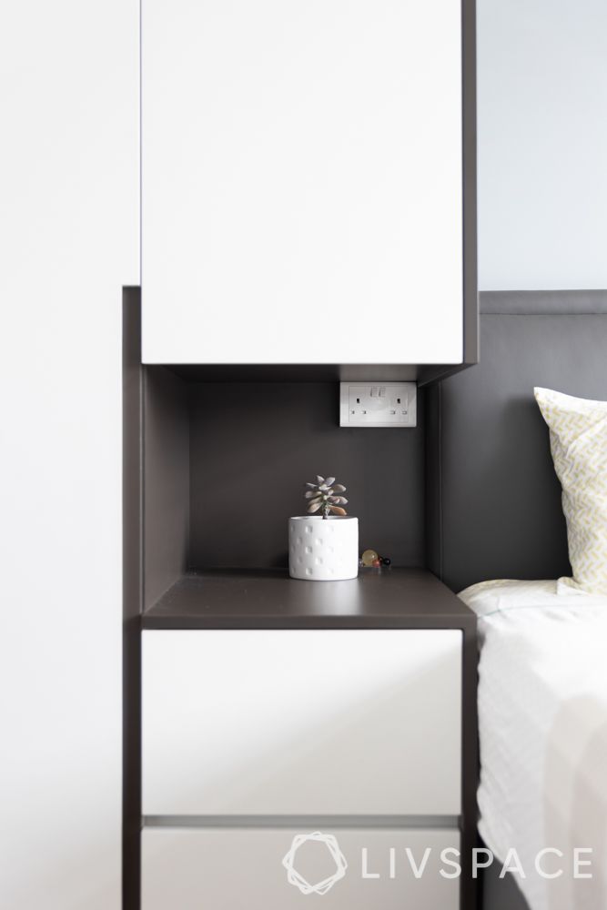 4-room-bedroom-wardrobe-side-table