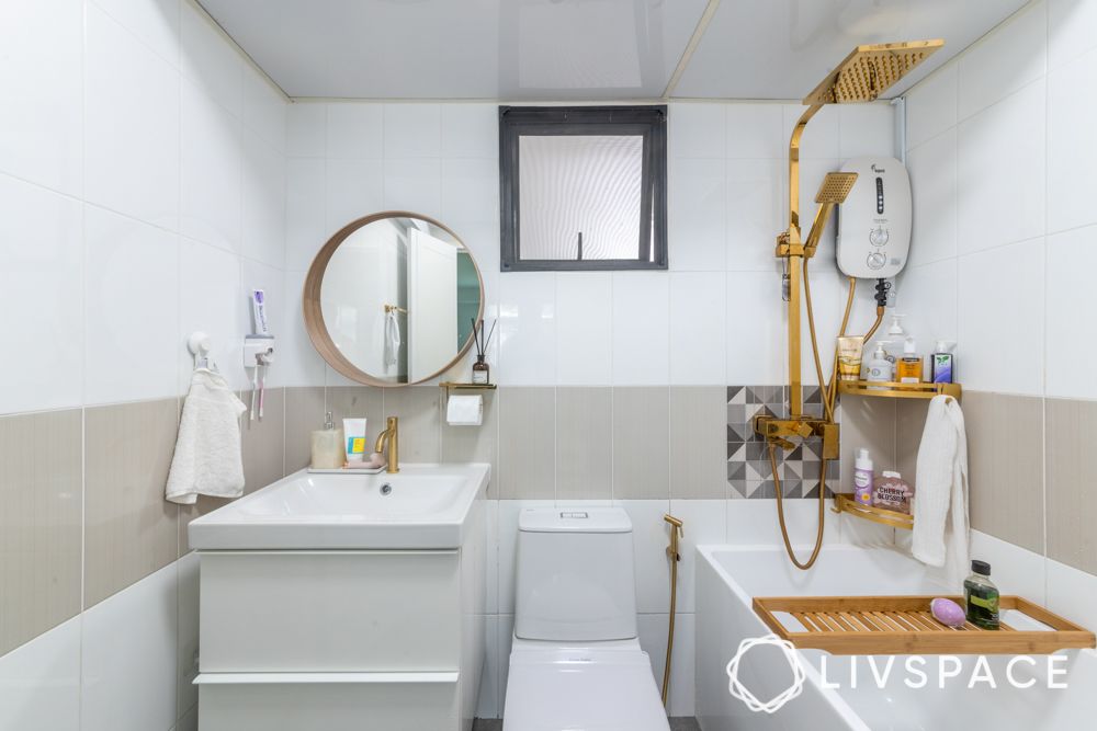 transitional-style-bathroom-with-gold-accents