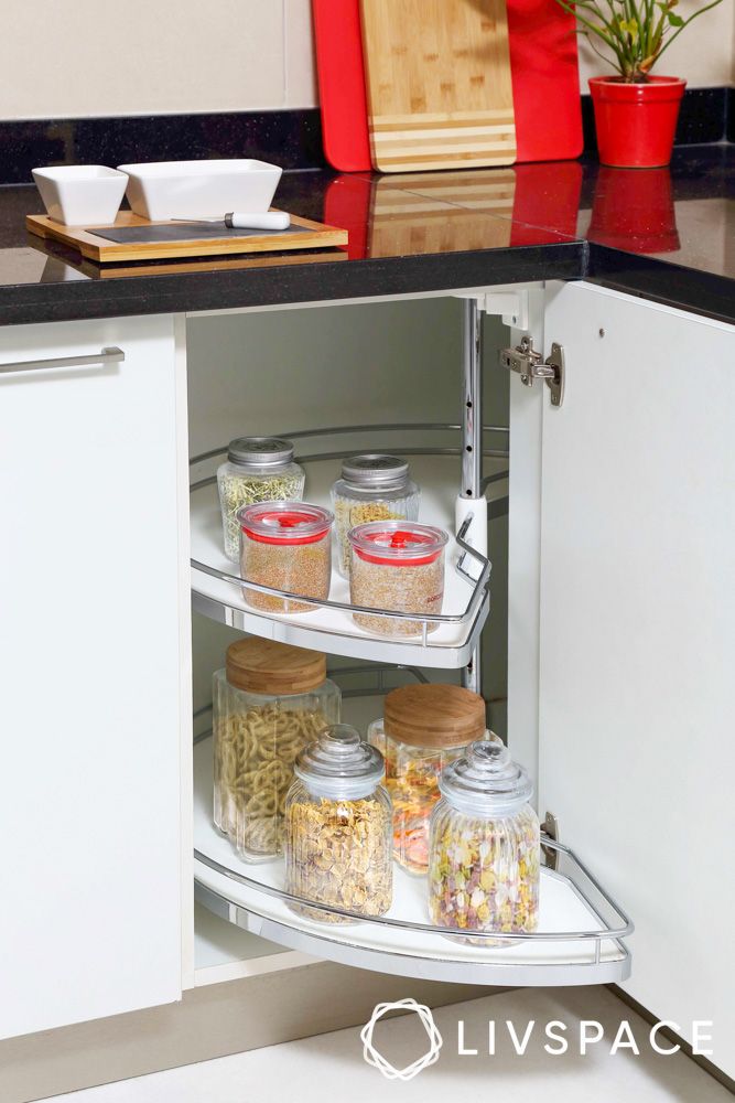 corner-shelves-as-kitchen-accessories-for-maximising-space