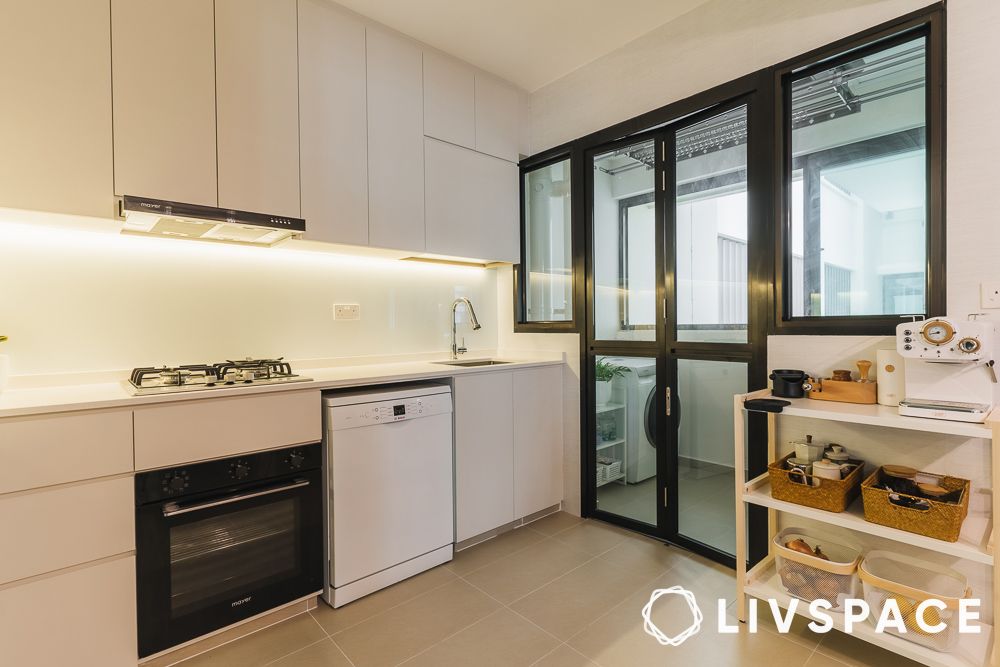 sleek-and-white-kitchen