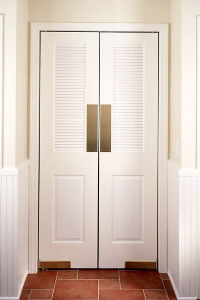 bi-fold-cafe-door-toilet
