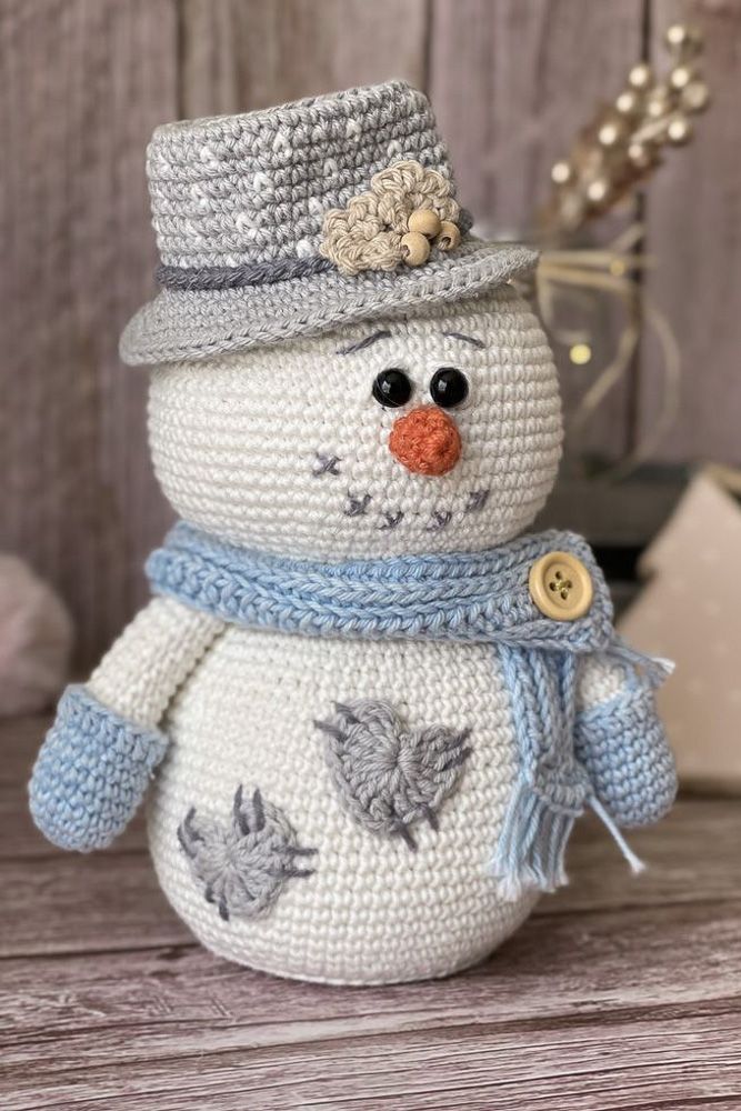 Crocheted Snowman Snowy Christmas ornaments